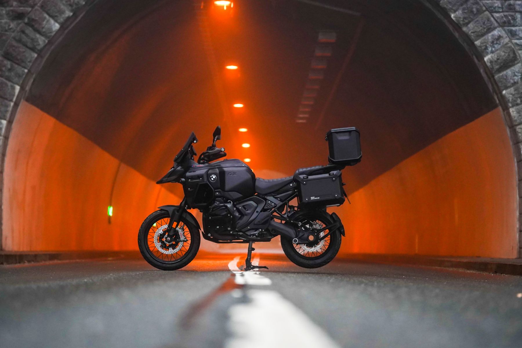 BMW R 1300 GS Adventure Martin Edition Black.jpg